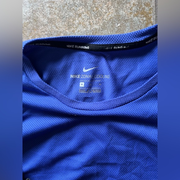 Nike Zonal Cooling Relay Top Long Sleeve - Men's - Picture 2 of 2